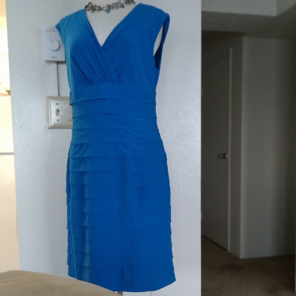 Blue Ruched  Pleated Sleeveless Dress - Picture 16 of 16